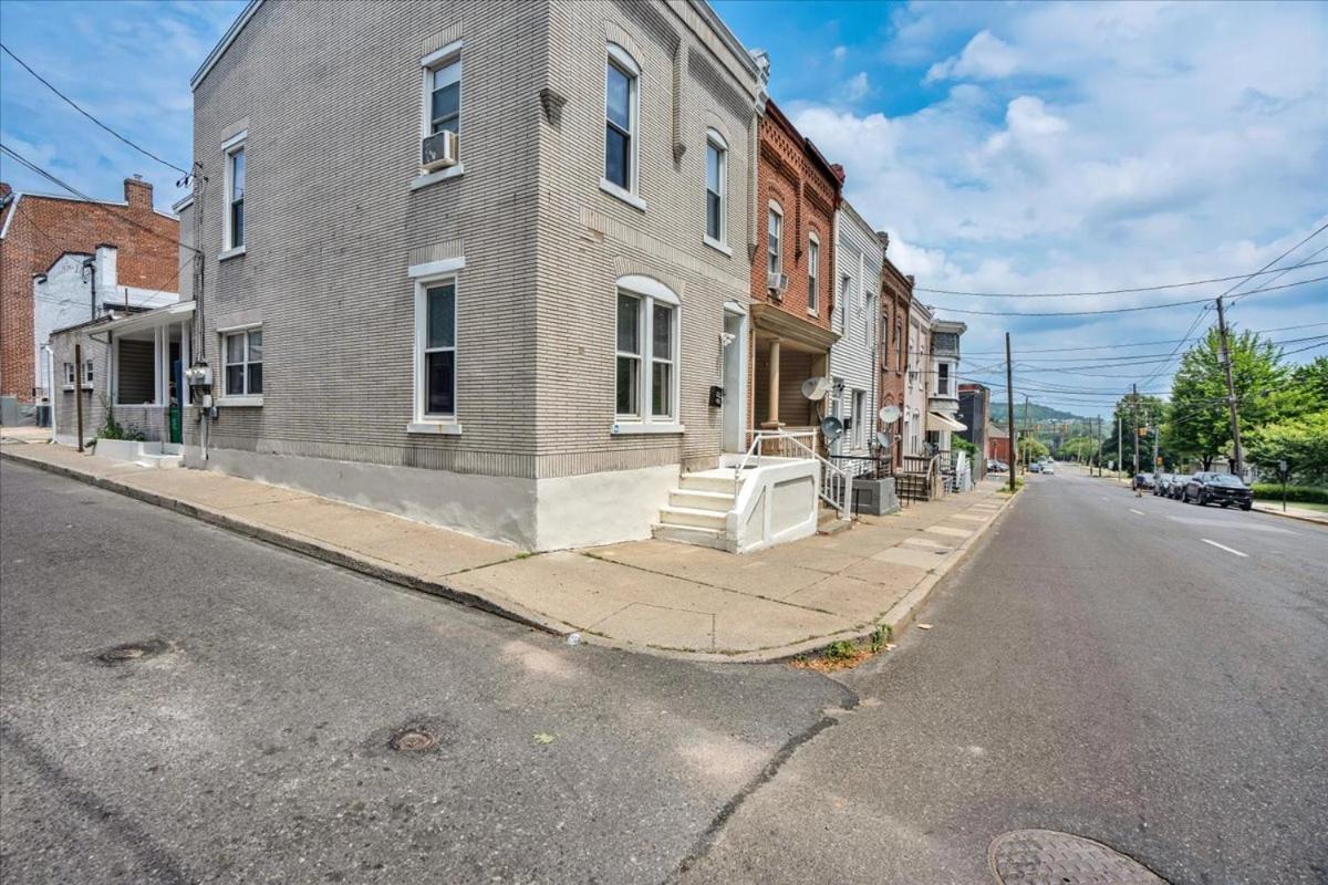 Around The Corner To Ppl Center! With Secured Parking 1st Floor Unit